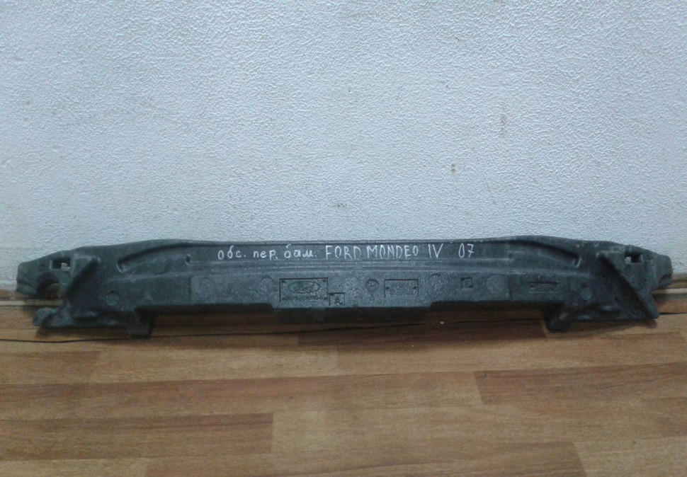 Абсорбер переднего бампера Ford Mondeo 4 oem BS7117A780A (трещина) (скл-3)
