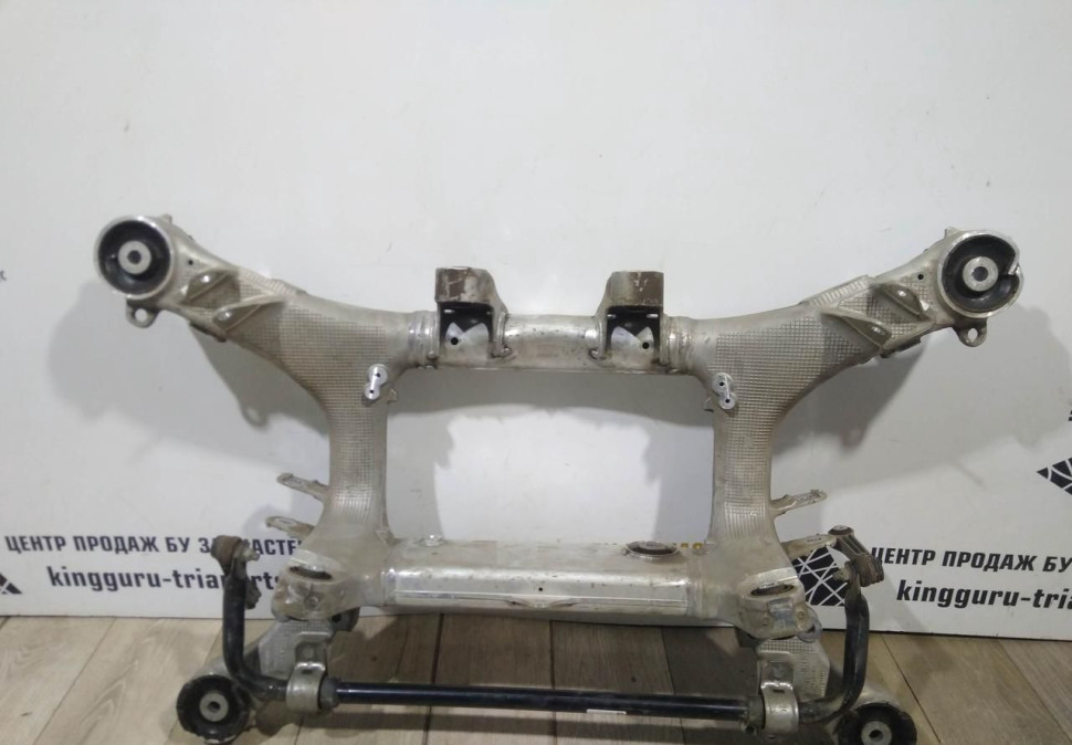 Балка задней подвески бу BMW 5 M F90 OEM 33317857057