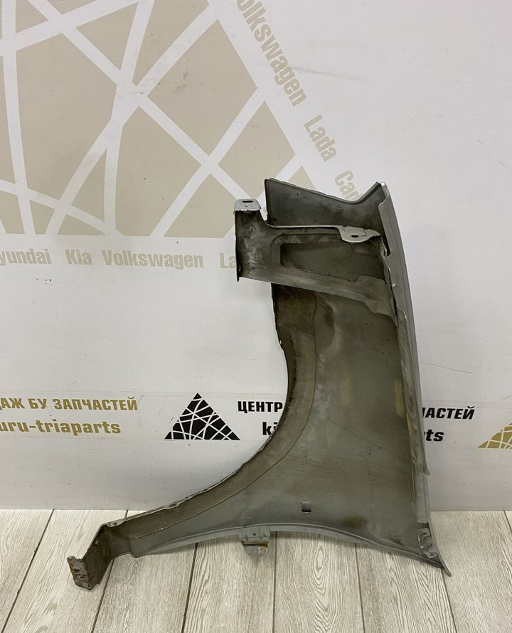 Крыло переднее правое Renault Logan 1 OEM 631000451R Крыло переднее правое Renault Logan 1 OEM 631000451R