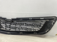 Решетка радиатора Chevrolet  Cobalt oem 52027910