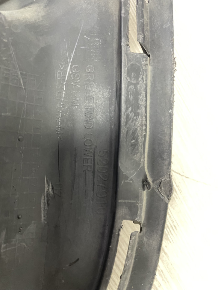 Решетка радиатора Chevrolet Cobalt oem 52027910 Решетка радиатора Chevrolet Cobalt oem 52027910