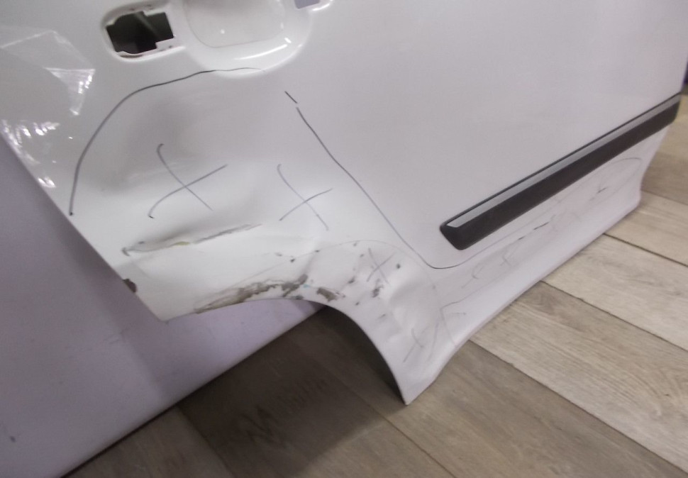 Дверь задняя правая бу Skoda Yeti OEM 5L0833052