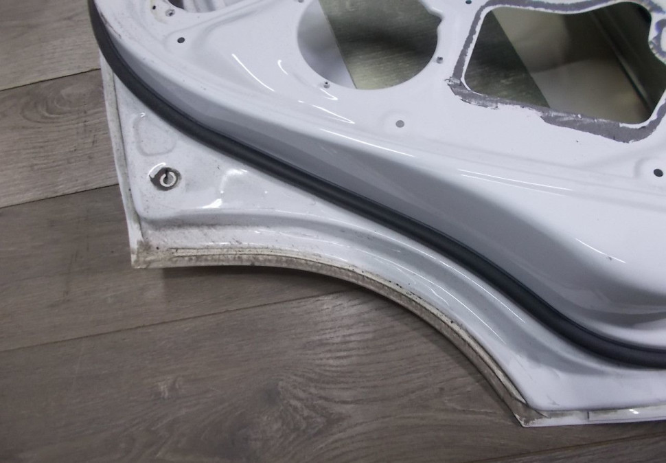 Дверь задняя правая бу Skoda Yeti OEM 5L0833052