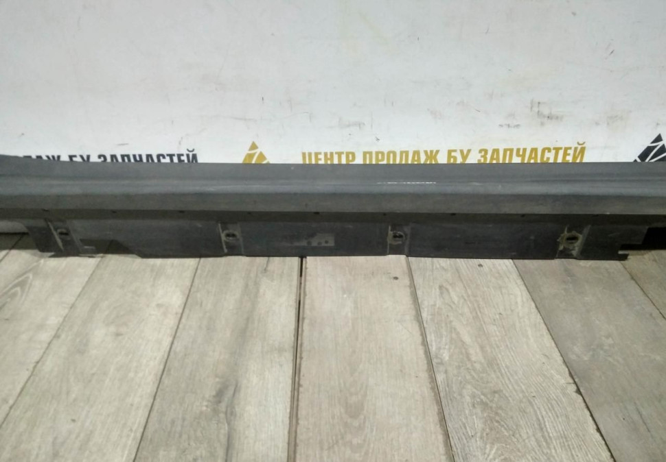 Порог левый бу BMW X1 F48 OEM 51777332327 Порог левый бу BMW X1 F48 OEM 51777332327
