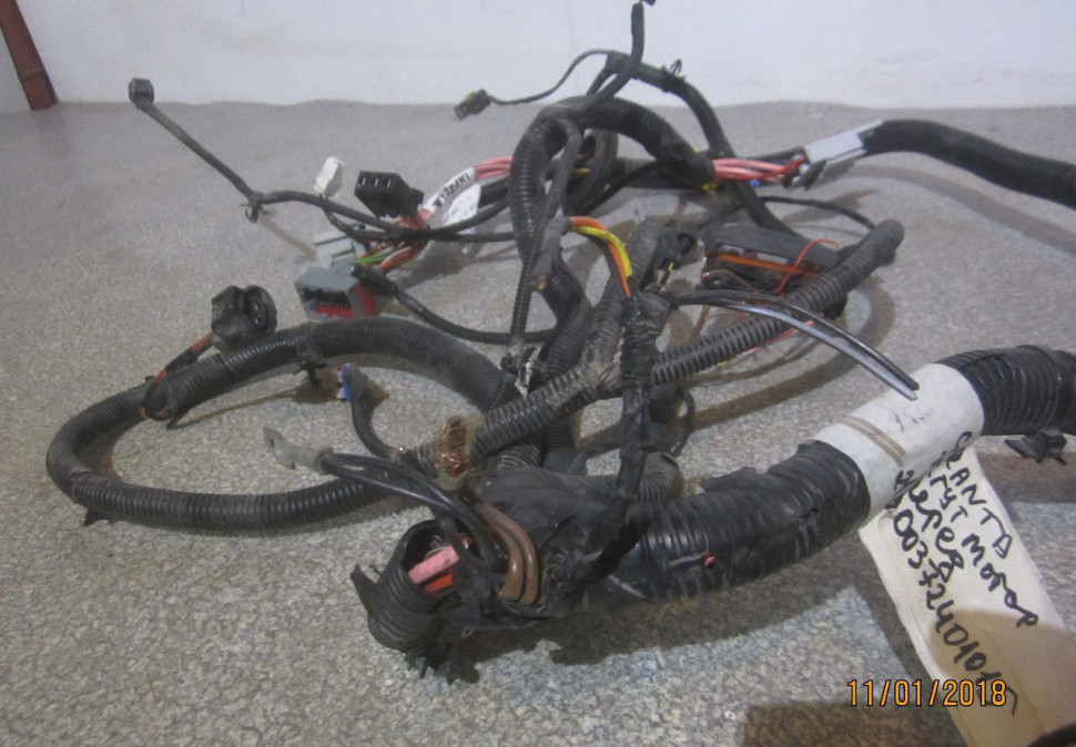 Жгут проводов передний (моторный) (под капот) Lada Granta oem 21900372401015 (скл-3) Жгут проводов передний (моторный) (под капот) Lada Granta oem 21900372401015 (скл-3)