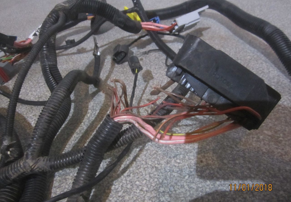 Жгут проводов передний (моторный) (под капот) Lada Granta oem 21900372401015 (скл-3) Жгут проводов передний (моторный) (под капот) Lada Granta oem 21900372401015 (скл-3)