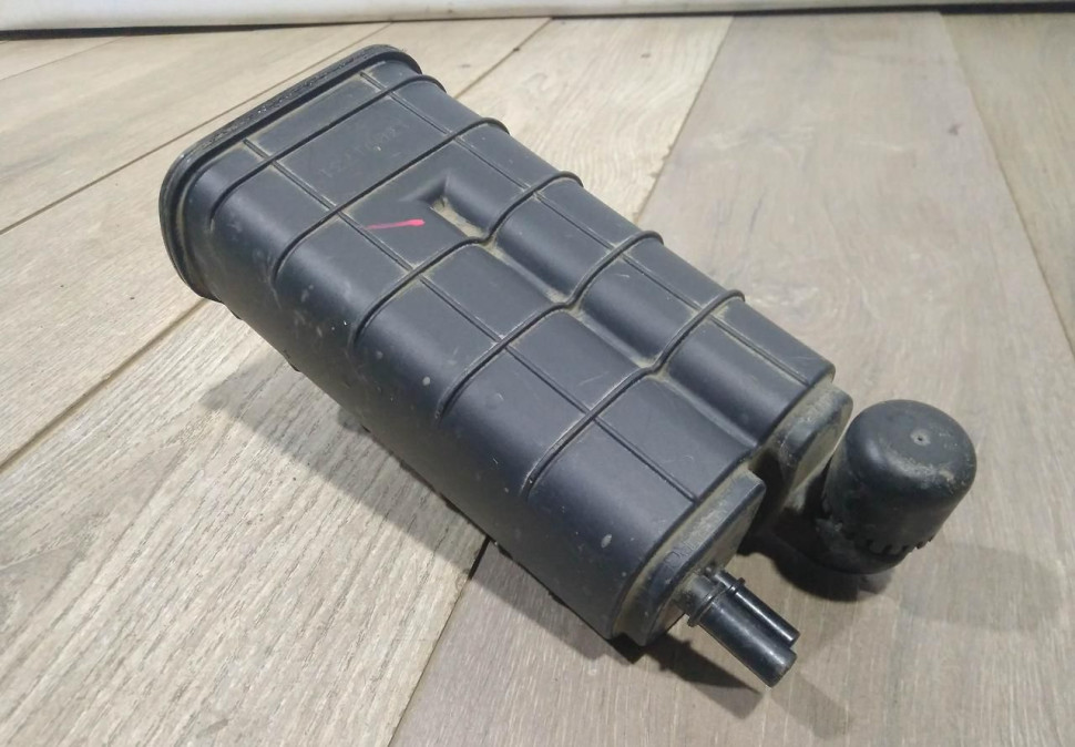 Топливный абсорбер бу Renault Duster OEM 149507892R Топливный абсорбер бу Renault Duster OEM 149507892R