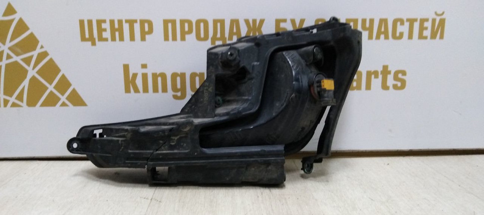 Противотуманная фара правая Kia Rio 3 дорест (11-15) oem 922024X000 (скл-3)