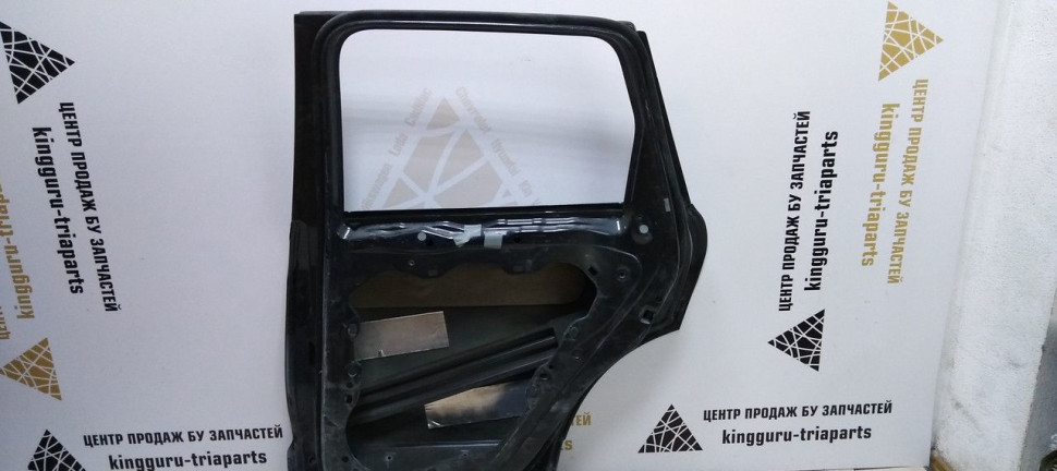 Дверь задняя правая Volkswagen Touareg 2 NF (10-18) oem 7P0833056A