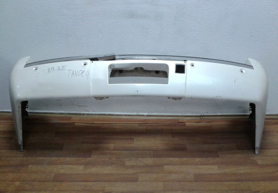 Бампер задний Chevrolet Tahoe 3 oem 20951798(скл-3)