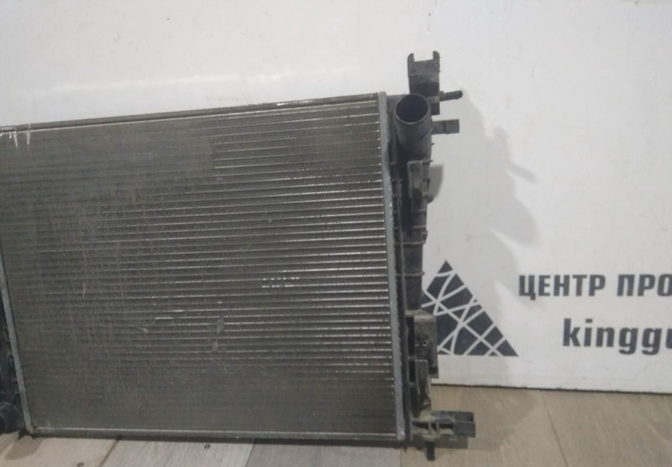 Радиатор охлаждения бу Renault Logan 2 OEM 214106179R