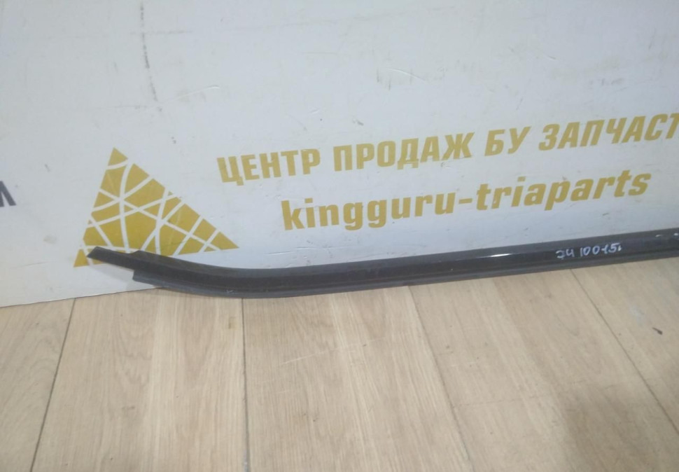 Молдинг двери передний левый бу BMW X3 G01 OEM 51357410015 Молдинг двери передний левый бу BMW X3 G01 OEM 51357410015