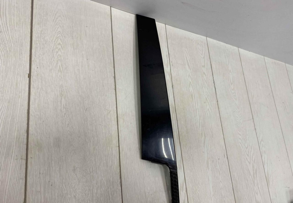 Накладка двери передняя правая Skoda Octavia A7 OEM 5E0837902B Накладка двери передняя правая Skoda Octavia A7 OEM 5E0837902B