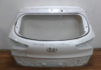 Крышка багажника Hyundai Tucson 3 (мал. вмятина) (скл-3)