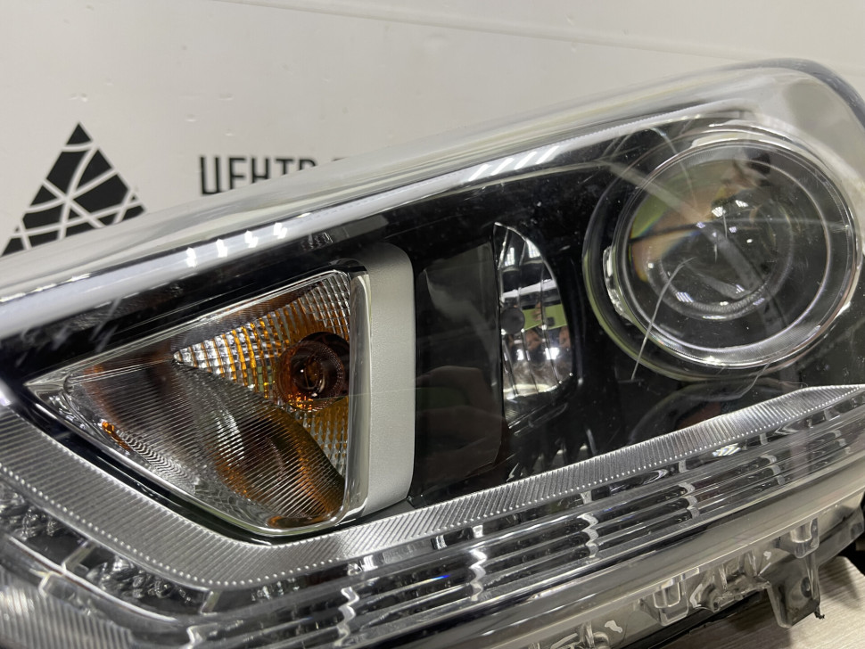 Фара левая Hyundai Creta 1 2016 OEM 92101M0100 Фара левая Hyundai Creta 1 2016 OEM 92101M0100