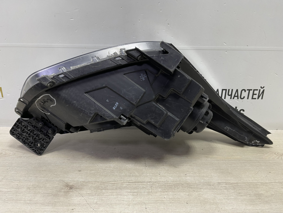 Фара левая Hyundai Creta 1 2016 OEM 92101M0100 Фара левая Hyundai Creta 1 2016 OEM 92101M0100