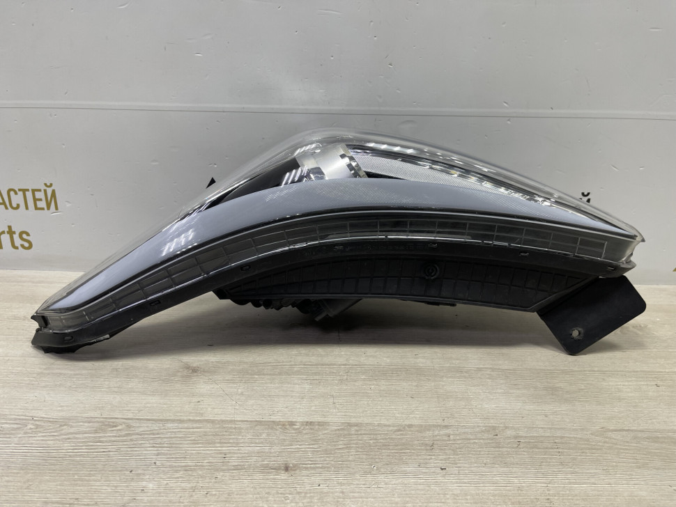 Фара левая Hyundai Creta 1 2016 OEM 92101M0100 Фара левая Hyundai Creta 1 2016 OEM 92101M0100