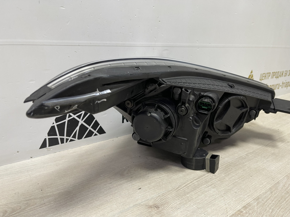 Фара левая Hyundai Creta 1 2016 OEM 92101M0100 Фара левая Hyundai Creta 1 2016 OEM 92101M0100