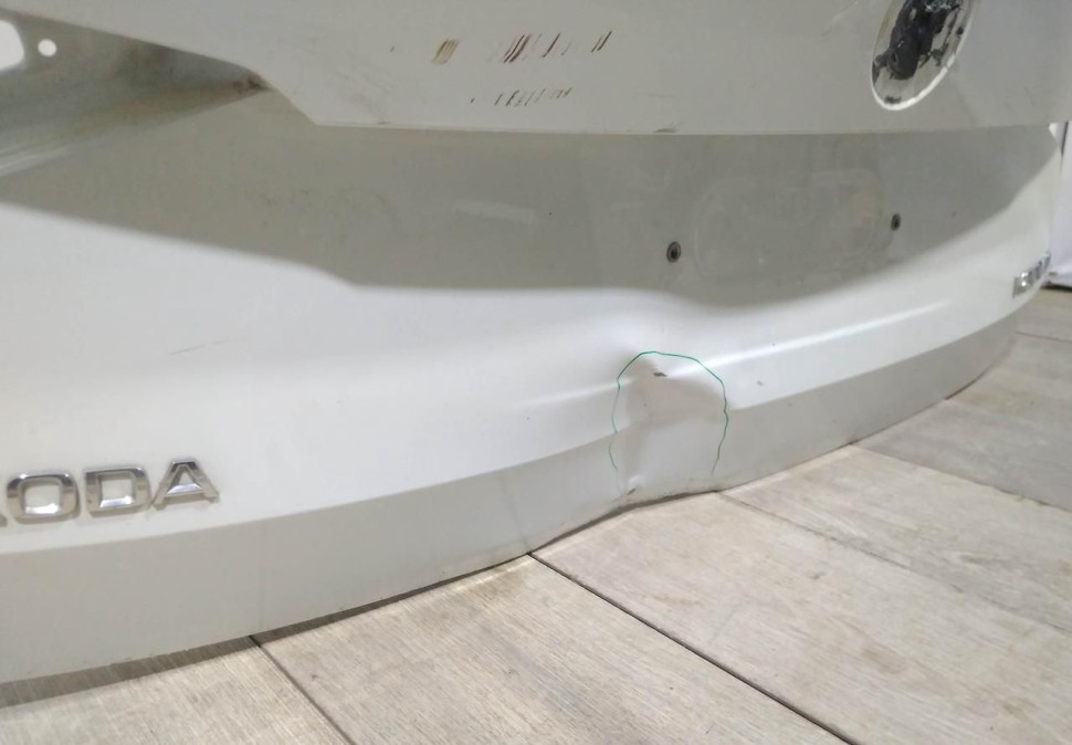 Крышка багажника бу Skoda Kodiaq OEM 565827025A Крышка багажника бу Skoda Kodiaq OEM 565827025A