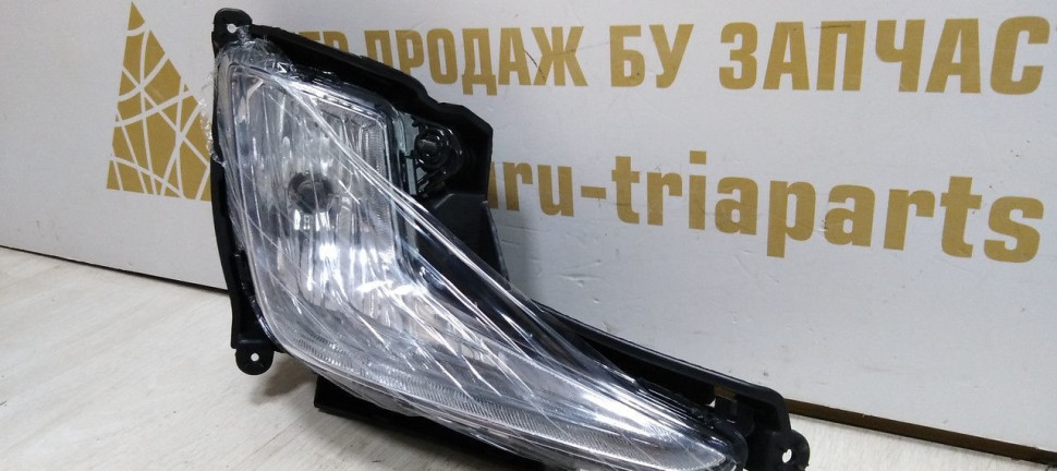 Противотуманная фара правая Kia Rio 3 дорест 11-15 oem 922024X000 (Скл-3)