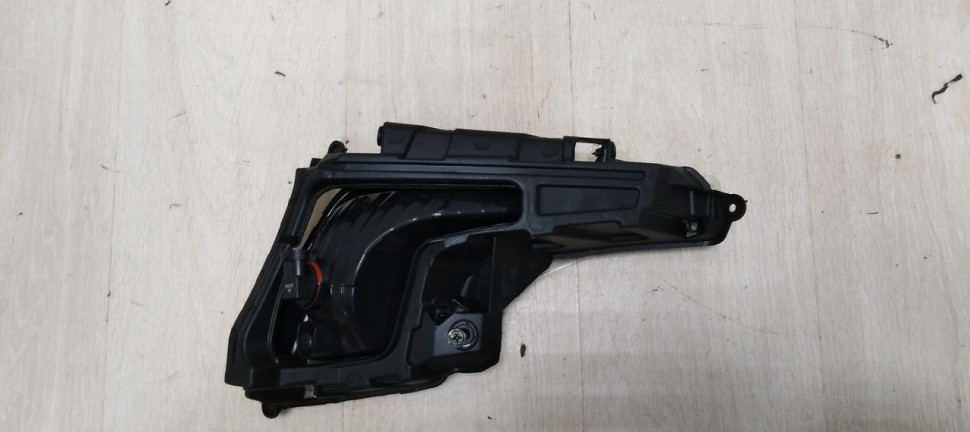 Противотуманная фара правая Kia Rio 3 дорест 11-15 oem 922024X000 (Скл-3)