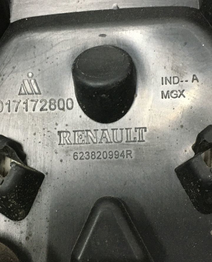 Накладка решетки радиатора Renault Arkana OEM 623820994R Накладка решетки радиатора Renault Arkana OEM 623820994R