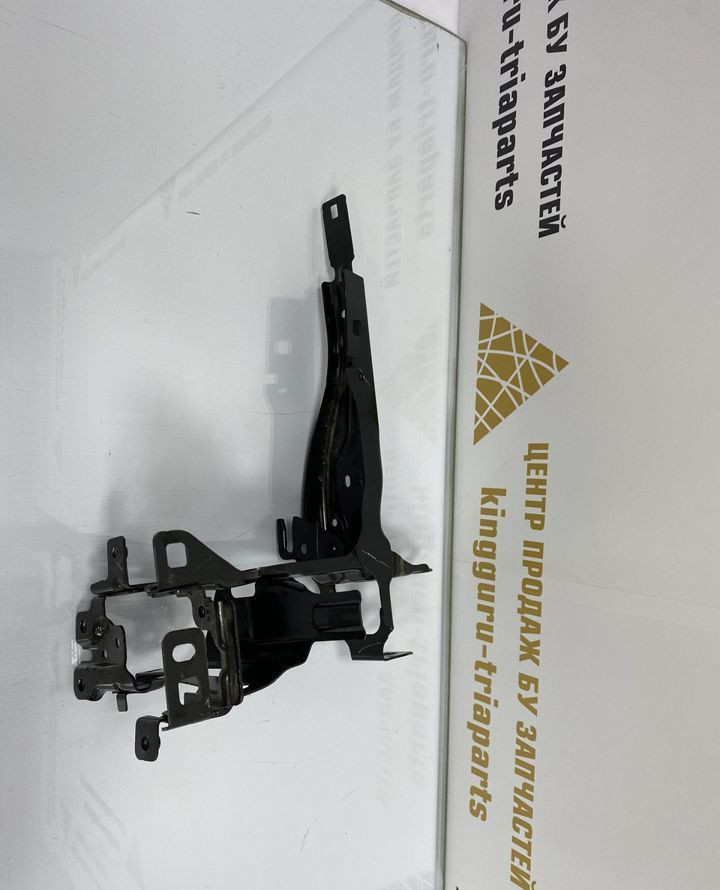 Кронштейн под фару правый BMW 3 G20 OEM 51647422294