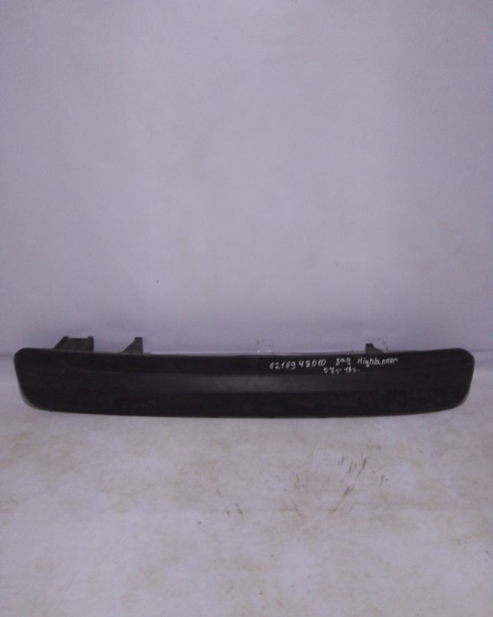 Накладка заднего бампера Toyota Highlander 3 (скл-3)