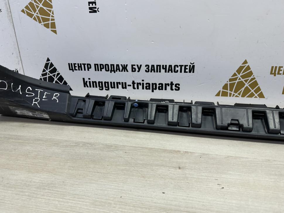 Порог правый бу Renault Duster OEM 768506966R Порог правый бу Renault Duster OEM 768506966R