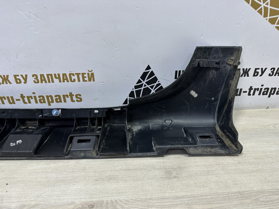 Порог правый бу Renault Duster OEM 768506966R Порог правый бу Renault Duster OEM 768506966R