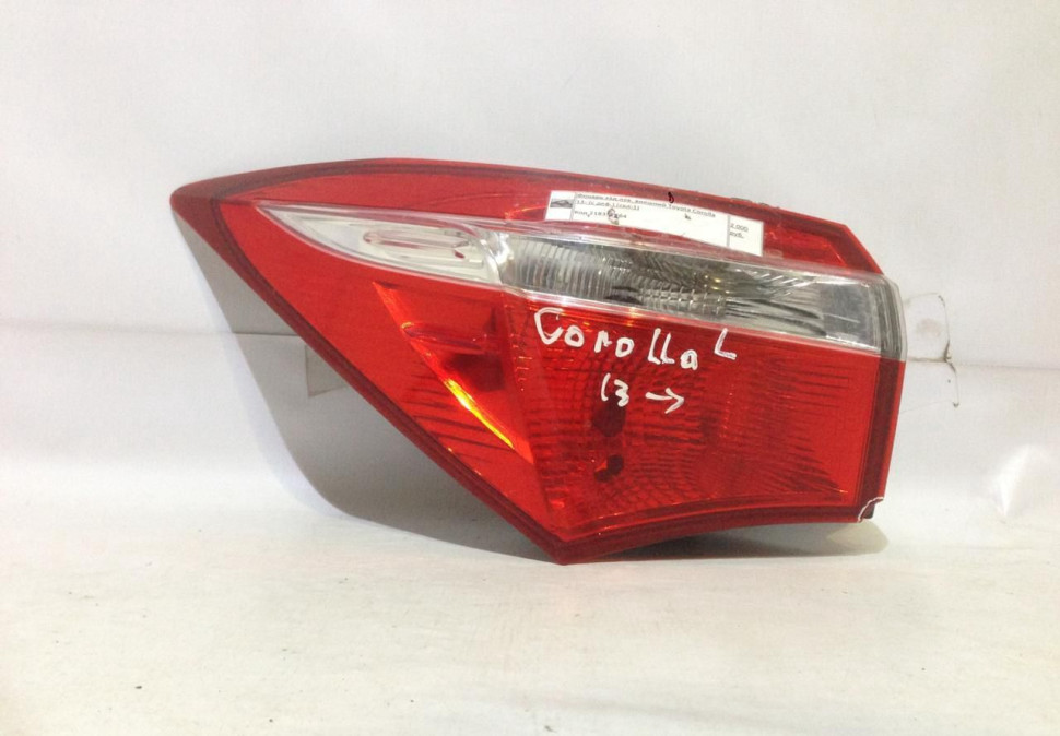 Фонарь зад.лев. внешний Toyota Corolla 13- (с деф.) oem TYCRL13742L (скл-3)