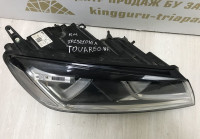 Фара правая Volkswagen Touareg NF oem 7p1941034a (слом. 1 крепл. скол)