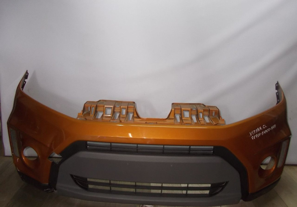 Бампер передний бу Suzuki Vitara 2 OEM 7171154P10