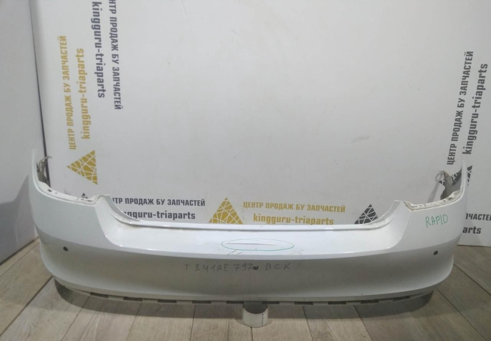 Бампер задний бу Skoda Rapid OEM 60U807421 (В)