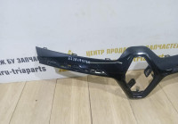 Накладка решетки радиатора бу Renault Kaptur рестайлинг OEM 623829107R