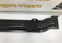 Поперечная балка электрошторки багажного отделения BMW X5 G05 OEM 51477438246
