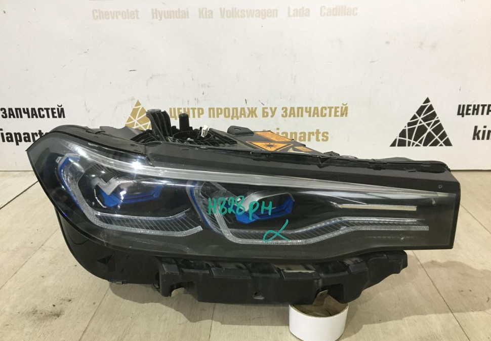 Фара лазерная правая BMW X7 G07 OEM 63119852956
