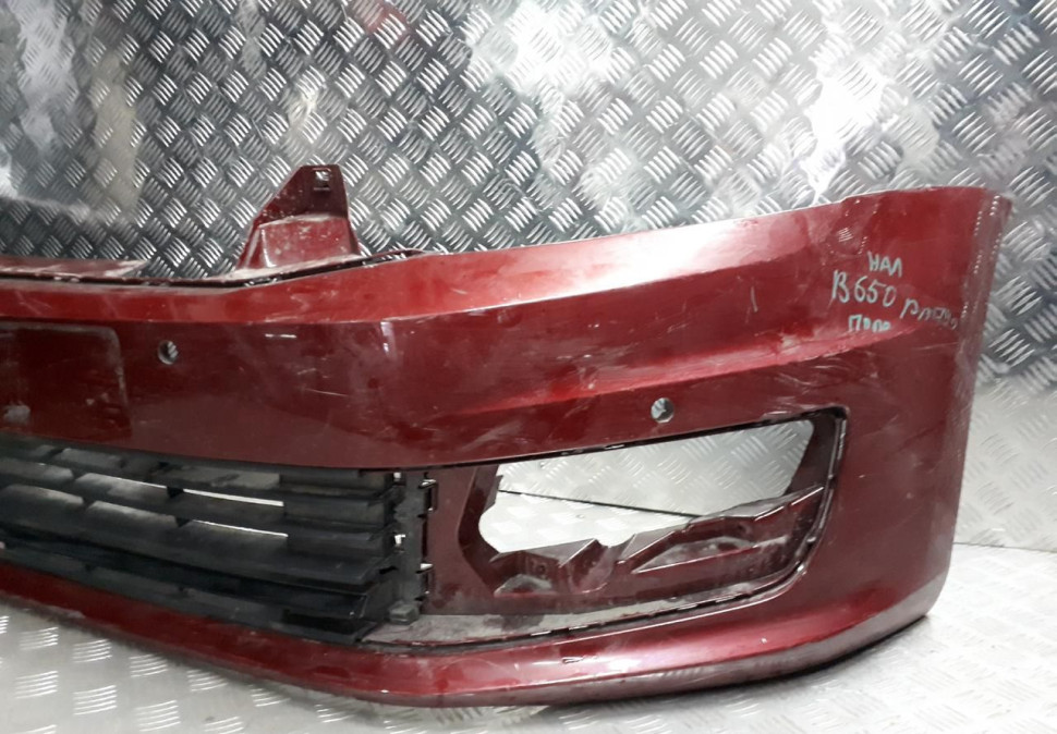 Бампер передний Volkswagen Polo 5 Sedan oem 6RU807221A Бампер передний Volkswagen Polo 5 Sedan oem 6RU807221A