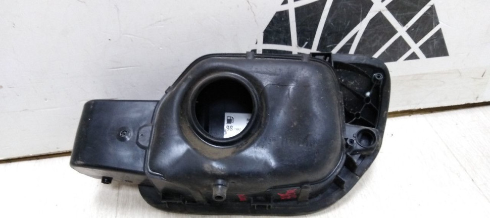 Лючок бензобака Volkswagen Passat B8 2014> oem 3G5809117 Лючок бензобака Volkswagen Passat B8 2014> oem 3G5809117