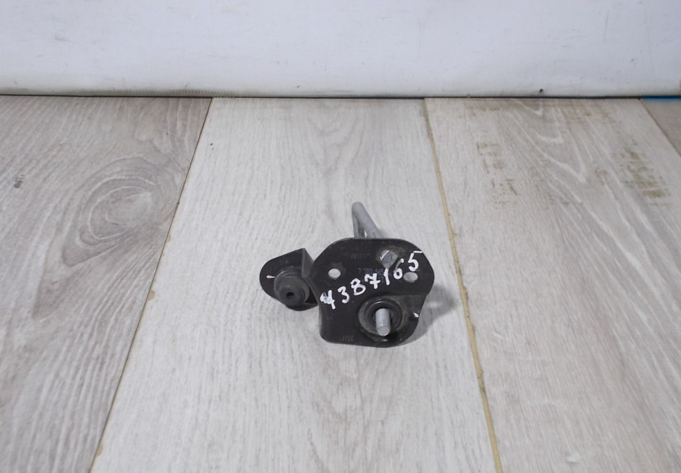 Крюк капота бу BMW 2 F45 OEM 7387165