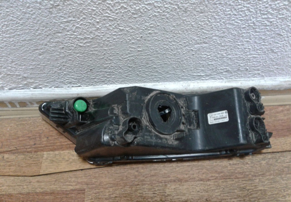 Птф правая Volkswagen Tiguan 2 (16>) (слом. 1 крепл. трещ. корпуса) oem 5na941700b