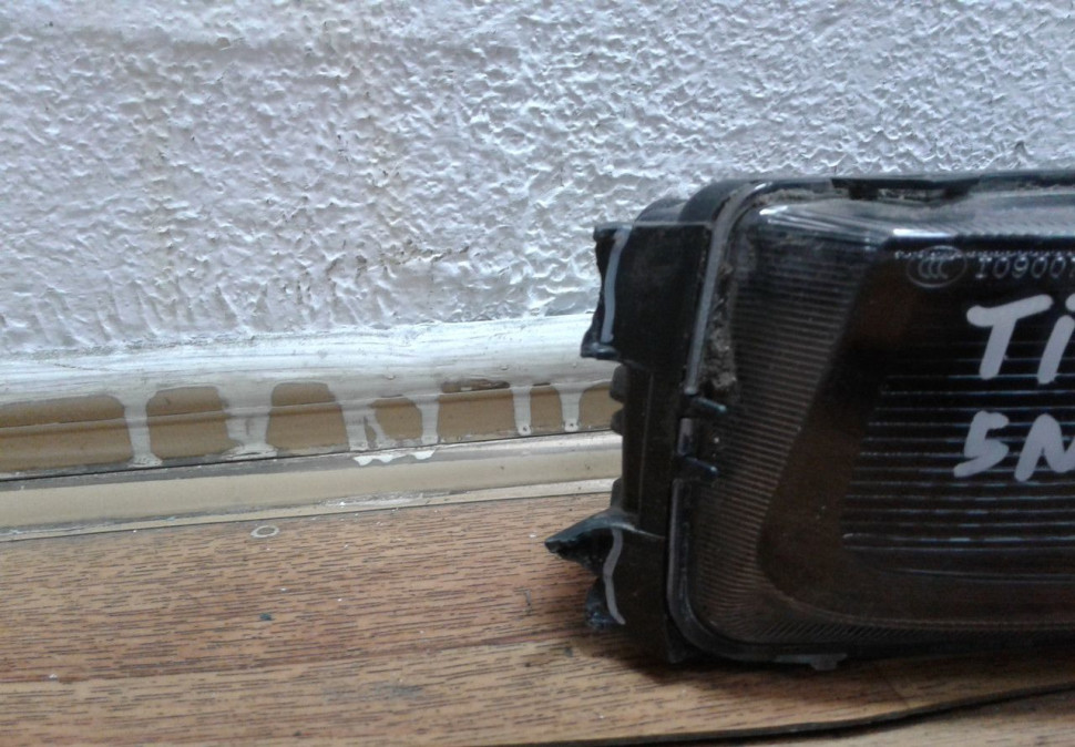 Птф правая Volkswagen Tiguan 2 (16>) (слом. 1 крепл. трещ. корпуса) oem 5na941700b Птф правая Volkswagen Tiguan 2 (16>) (слом. 1 крепл. трещ. корпуса) oem 5na941700b