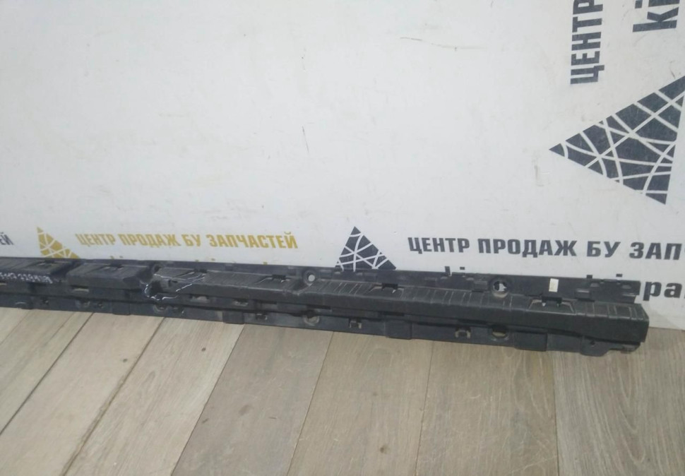 Кронштейн правого порога бу BMW X5 F15 OEM 51177294378 Кронштейн правого порога бу BMW X5 F15 OEM 51177294378