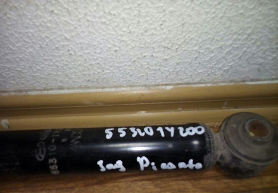 Амортизатор задний Kia Picanto 12- Oem 553101Y200