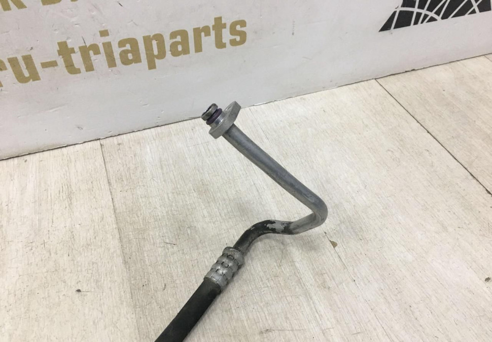 Трубка кондиционера Skoda Octavia A7 OEM 5QF816721H Трубка кондиционера Skoda Octavia A7 OEM 5QF816721H