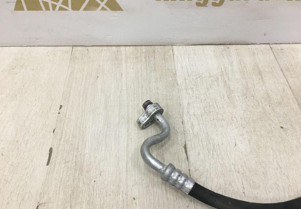 Трубка кондиционера Skoda Octavia A7 OEM 5QF816721H Трубка кондиционера Skoda Octavia A7 OEM 5QF816721H