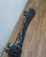 Усилитель переднего бампера Volkswagen Transporter T5 (вмятина) (скл-3)