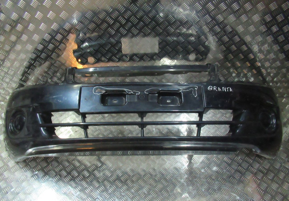 Бампер передний Lada Granta oem 21910280301501 (трещины) (скл-3)