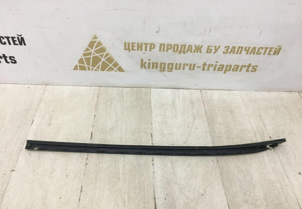 Молдинг лобового стекла Genesis G80 OEM 86131B1000 Молдинг лобового стекла Genesis G80 OEM 86131B1000