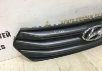Решетка радиатора Hyundai Creta 2016 oem 86351M0000